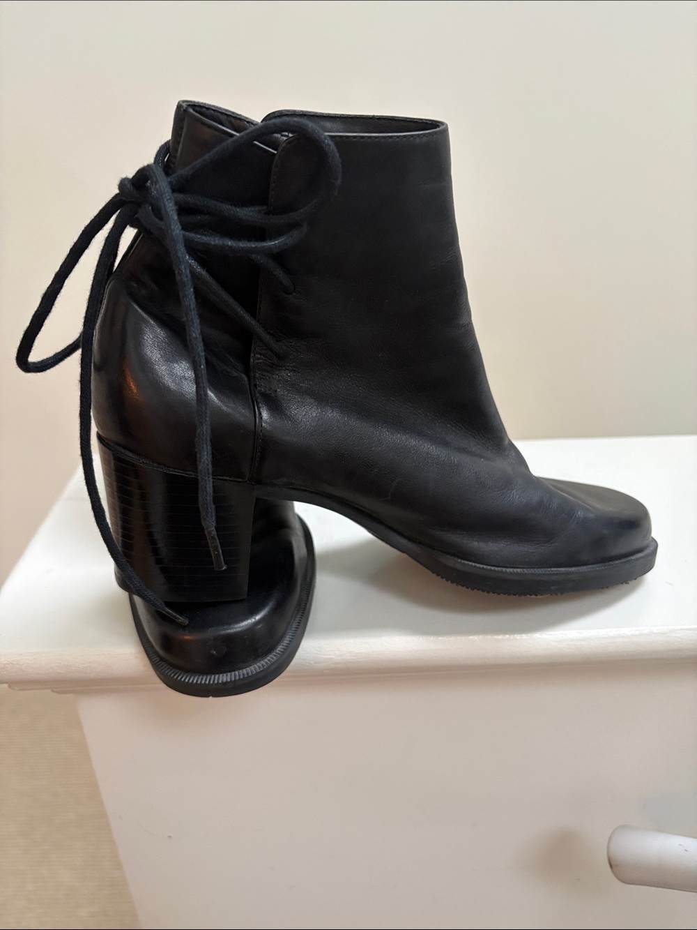 Enzo Angiolini Black Leather Lace-Up Ankle Boots with Back Ties never worn!